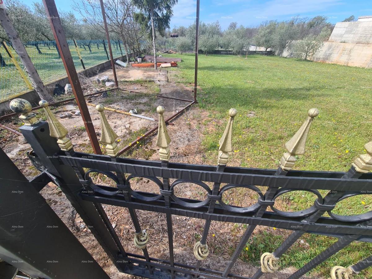 Pregevole terreno edificabile – 600 m², Lovreć