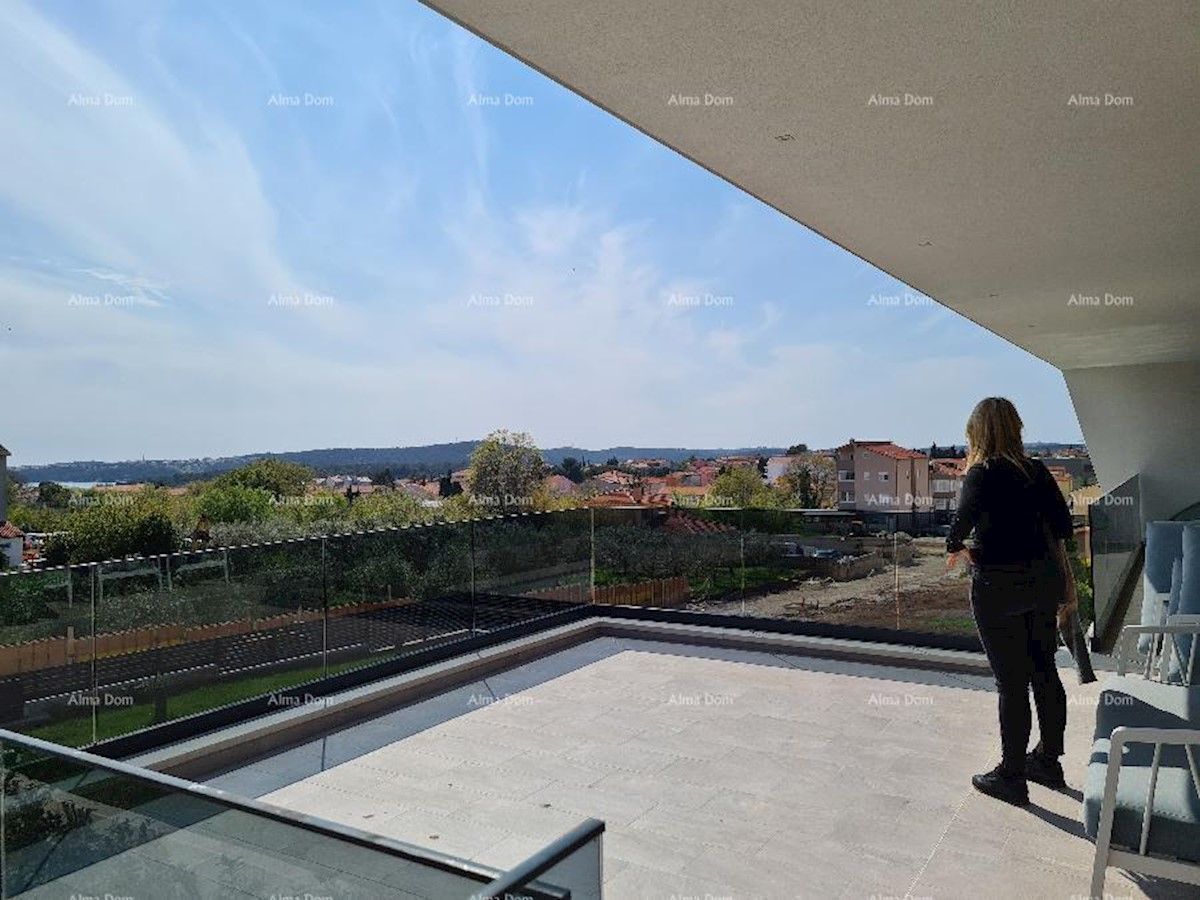 Nuova casa indipendente con piscina su un grande terreno, Medolino!