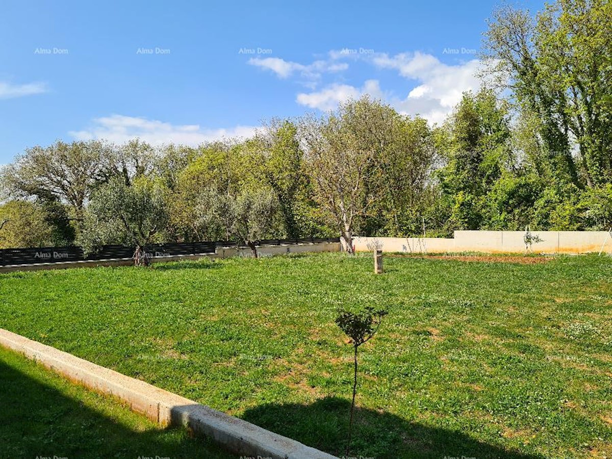 Nuova casa indipendente con piscina su un grande terreno, Medolino!