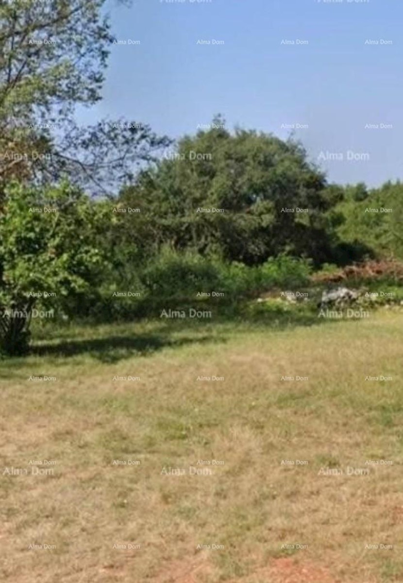 KRNICA! Vendiamo terreno edificabile.