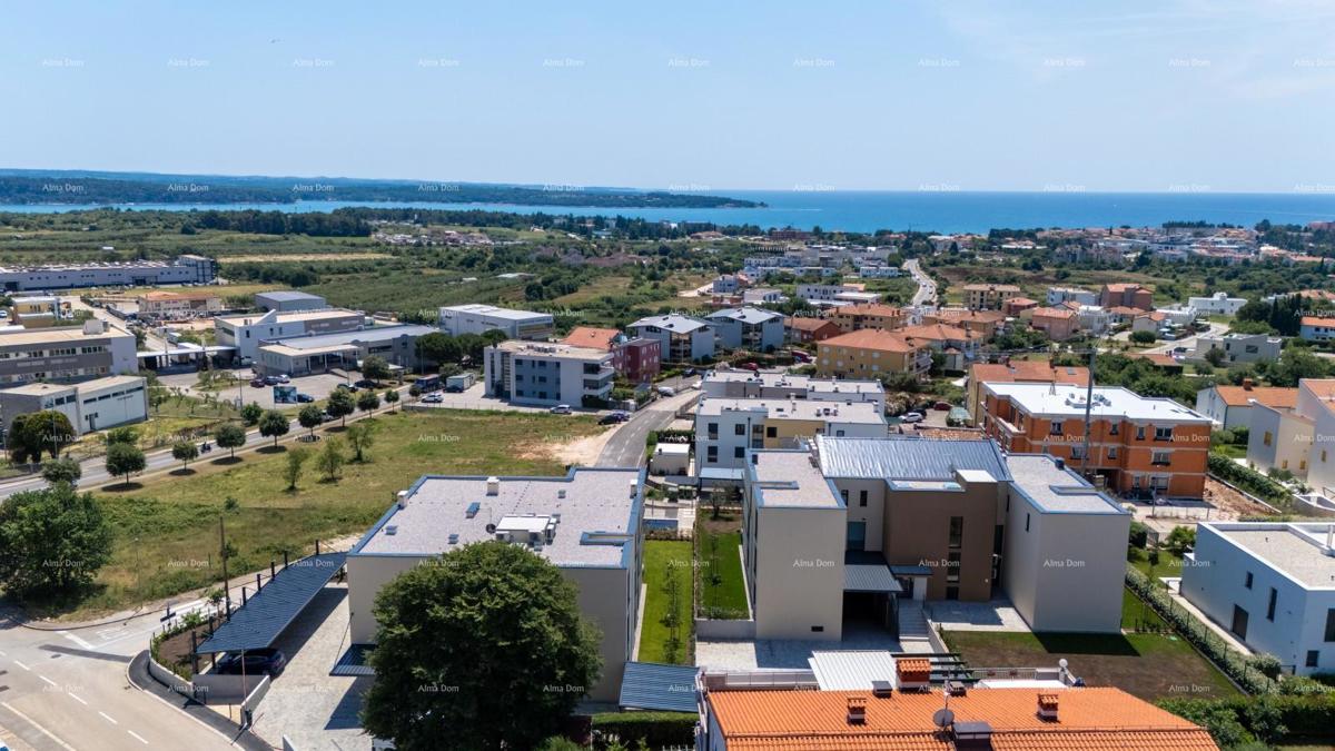 Vendita di appartamenti in un nuovo complesso residenziale con due posti auto, Novigrad!