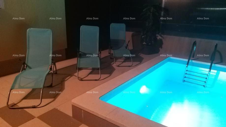 Peroj – Casa con tre appartamenti e piscina