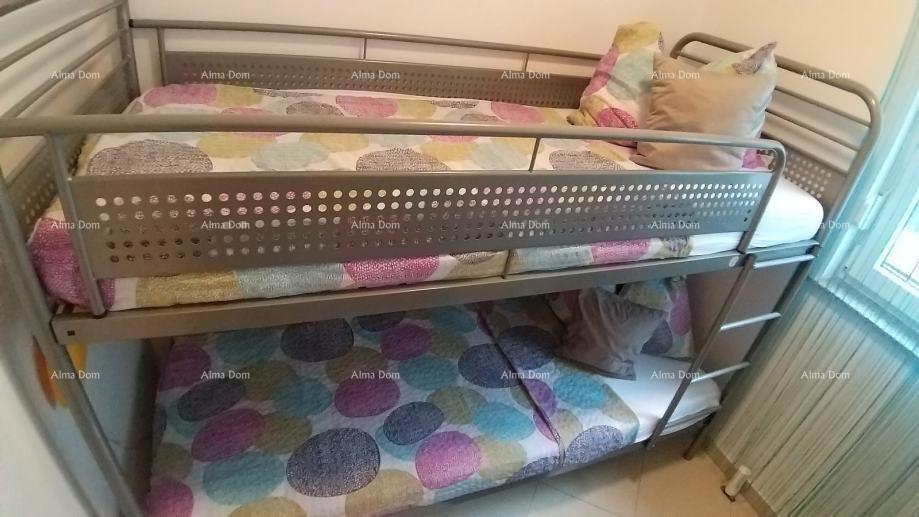 Peroj – Casa con tre appartamenti e piscina