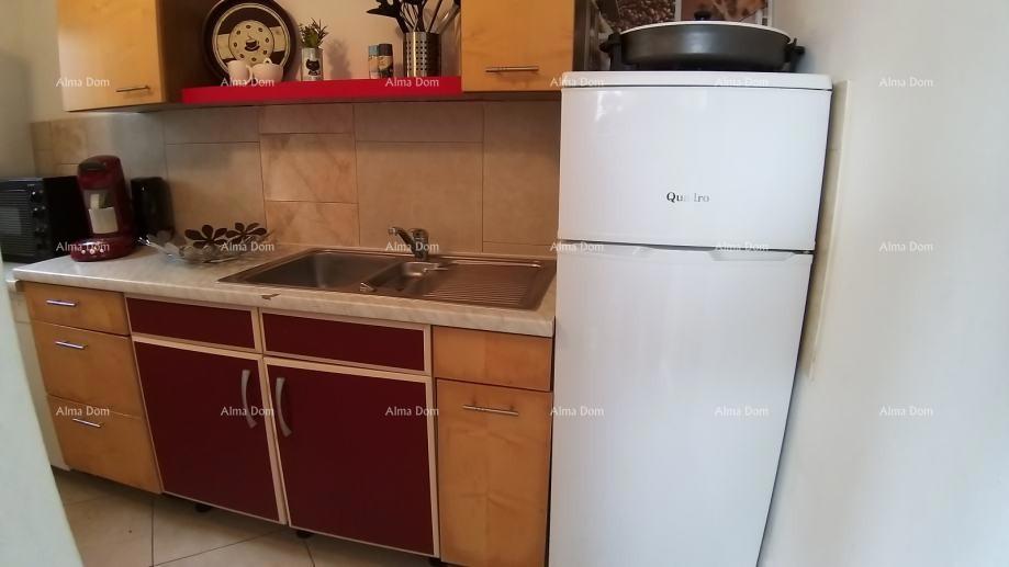 Peroj – Casa con tre appartamenti e piscina