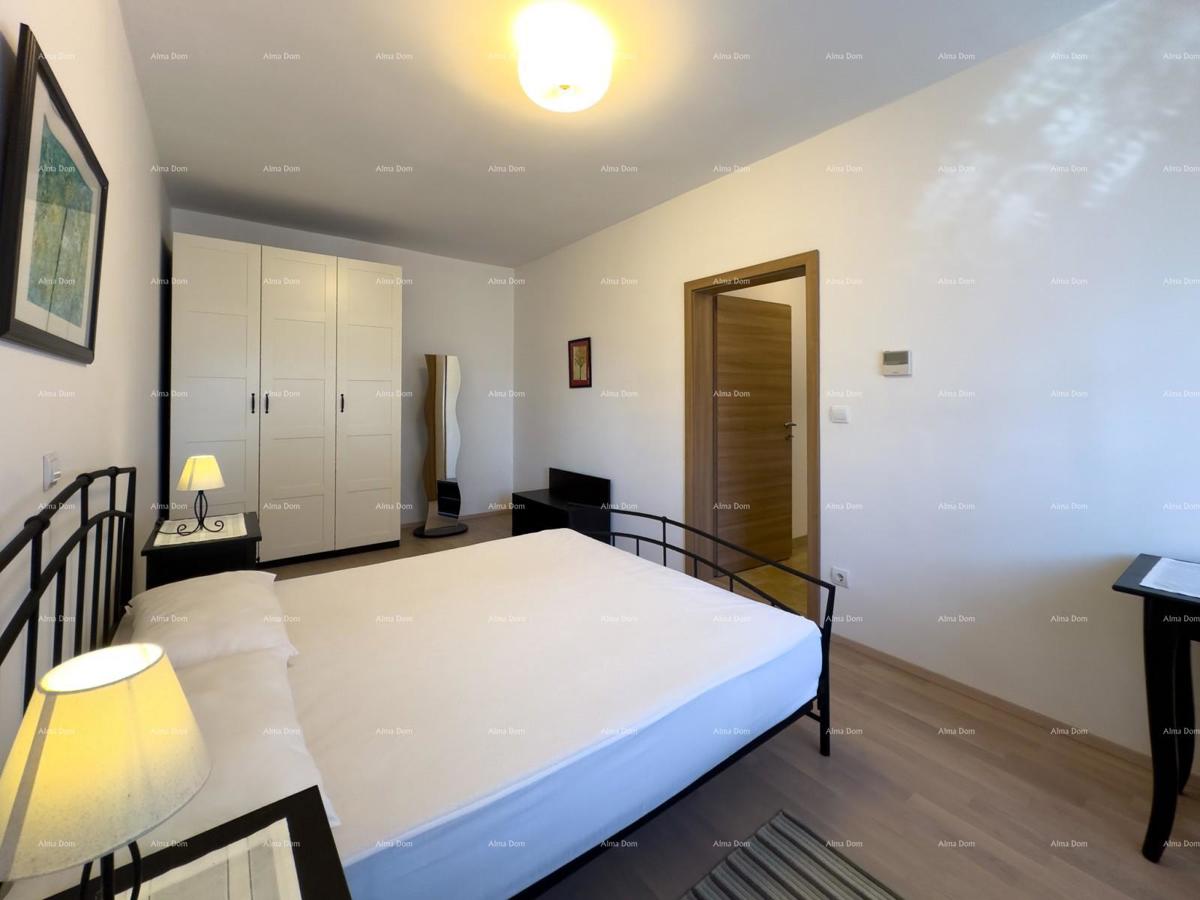 Bellissima casa con piscina a Pola, ideale per famiglie o investimento.