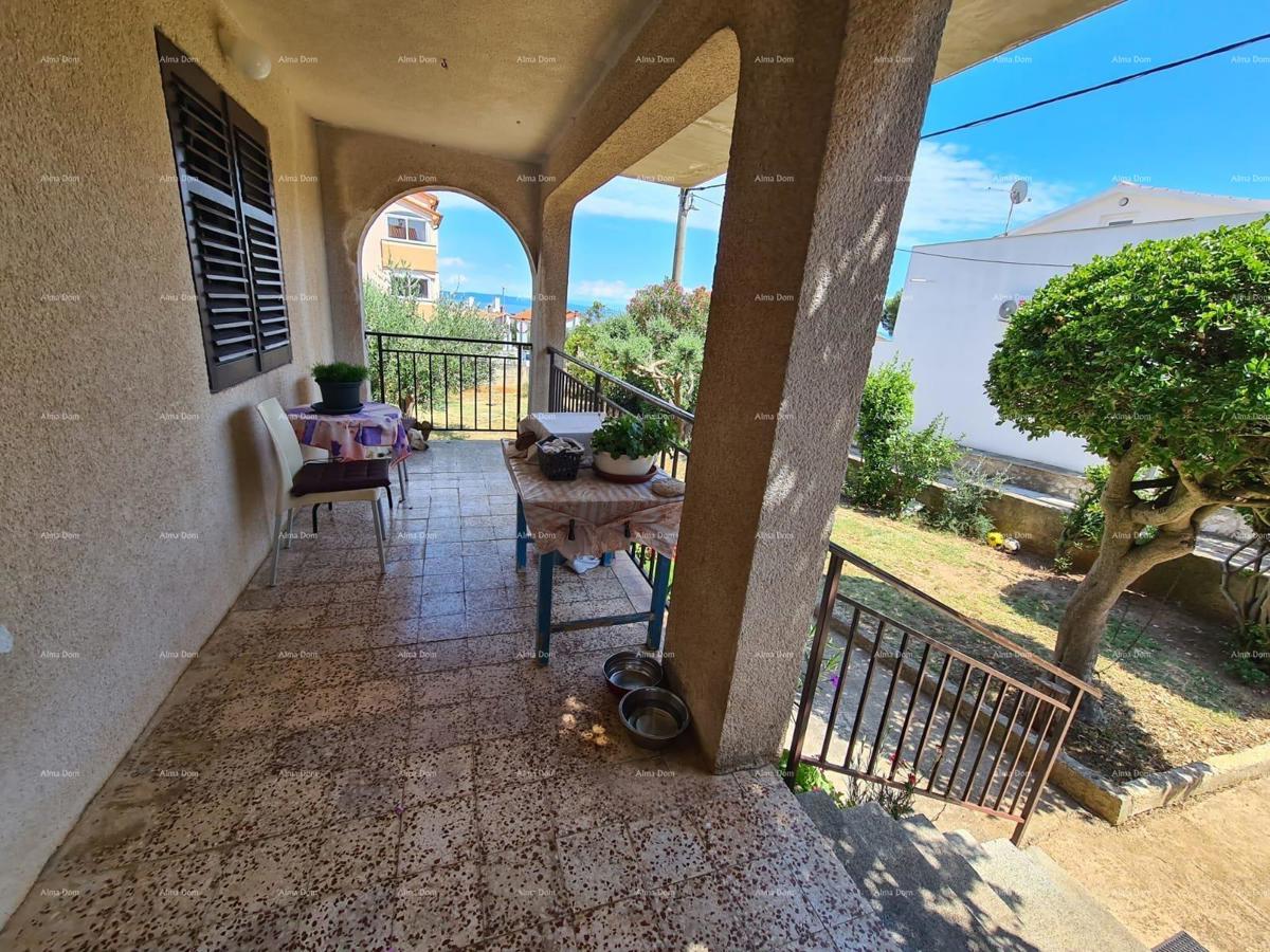 Vendita di una casa con due unità abitative, un fabbricato accessorio e un garage, Ližnjan!