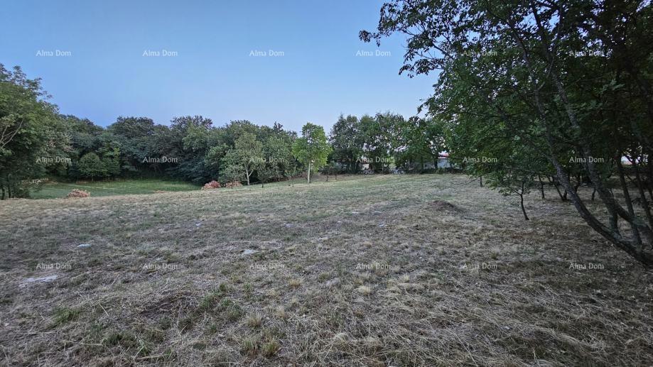 Terreno edificabile a Tinjano (Istria), 3.623 m²