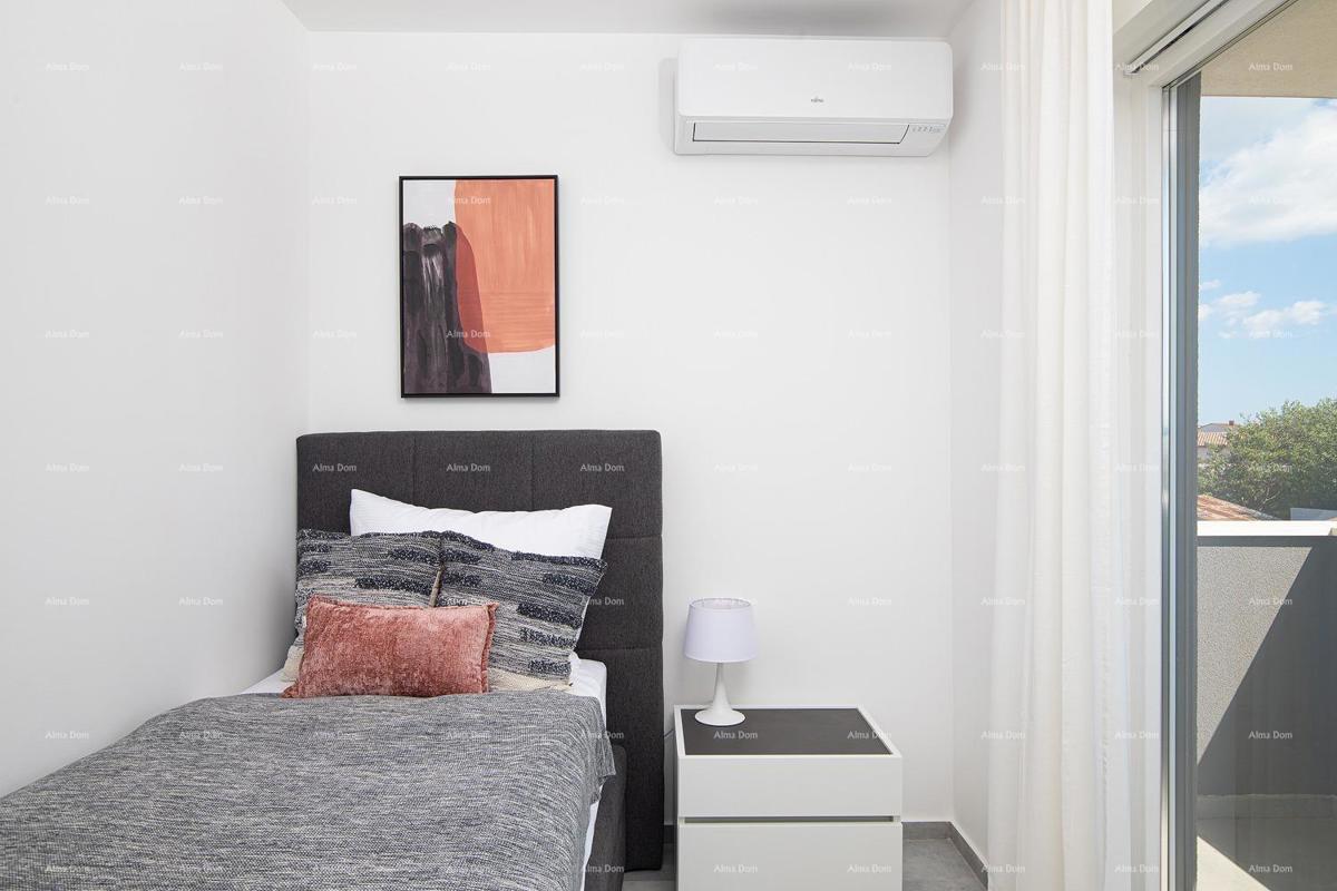 Vendiamo un attico con vista mare a Fasana