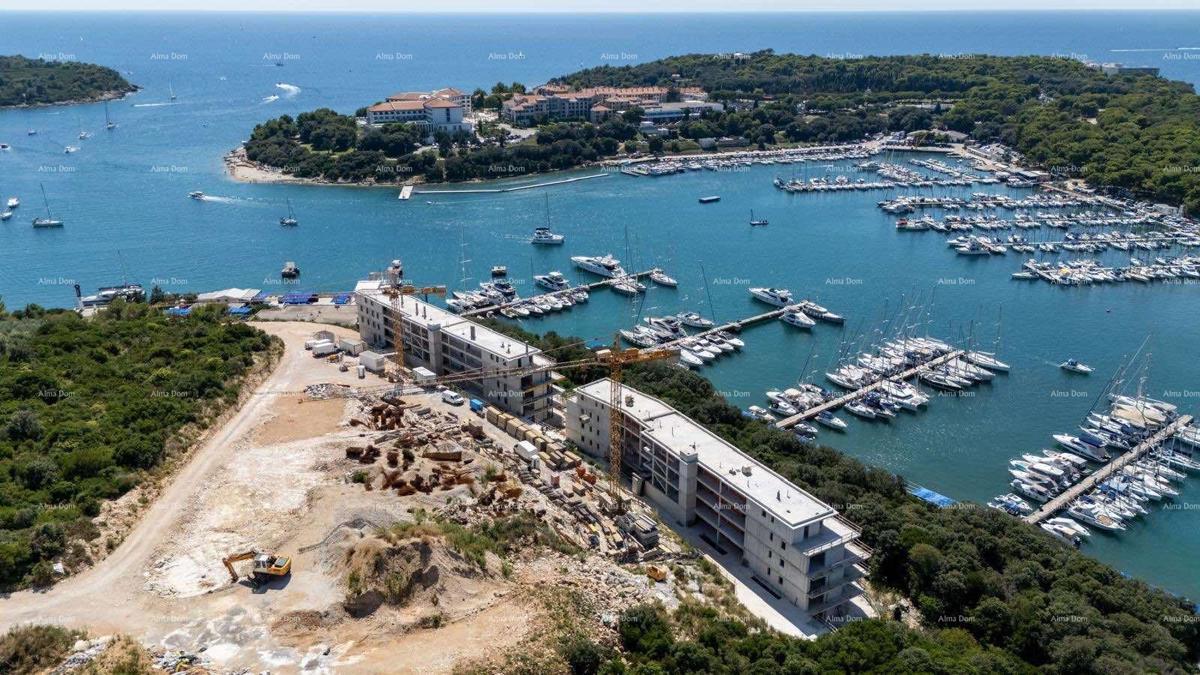 Vendita di appartamenti moderni in un edificio esclusivo con vista sulla marina, Pola!