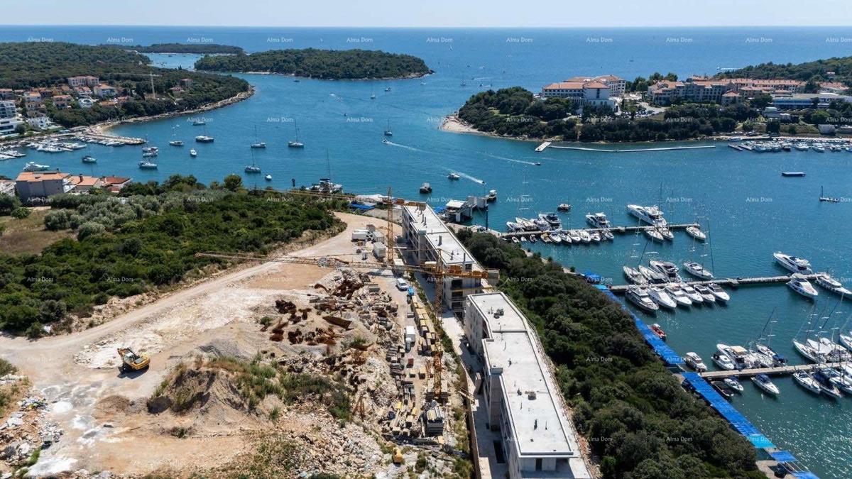 Vendita di appartamenti moderni in un edificio esclusivo con vista sulla marina, Pola!