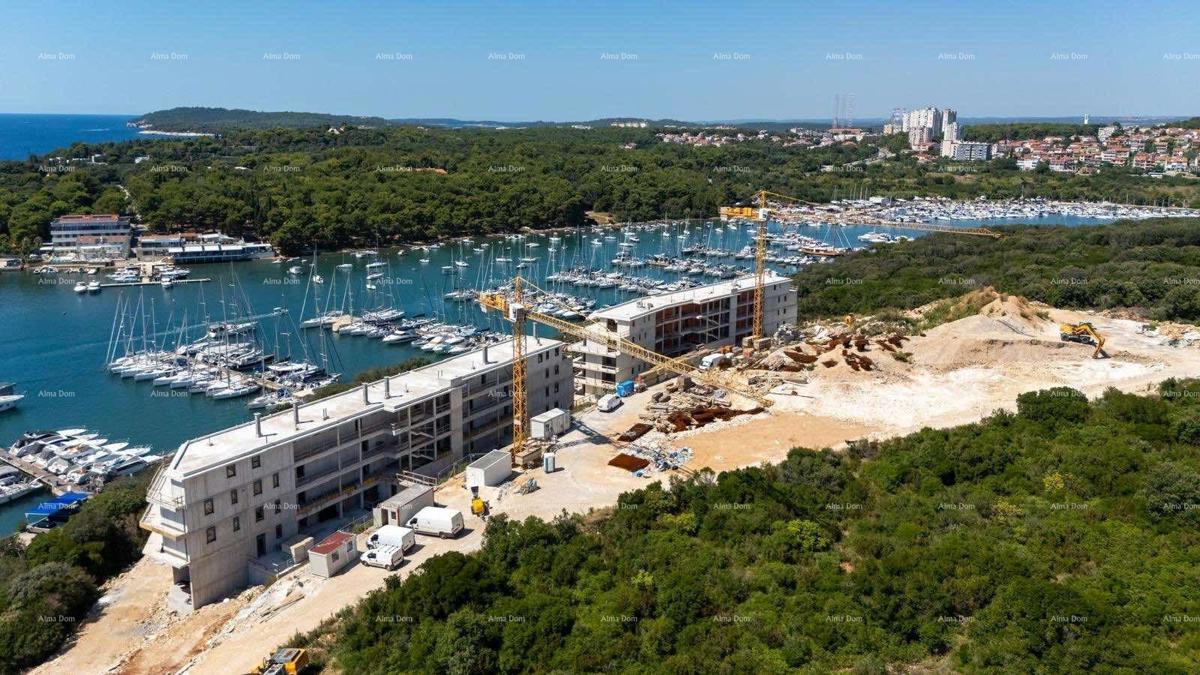 Vendita di appartamenti moderni in un edificio esclusivo con vista sulla marina, Pola!