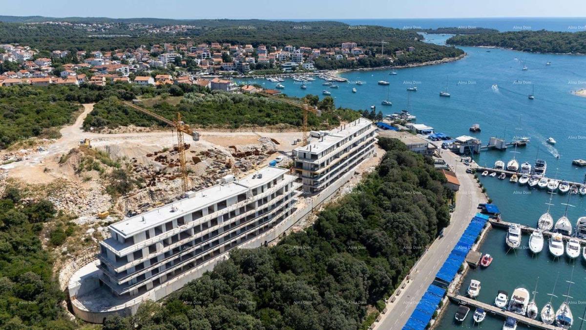 Vendita di appartamenti moderni in un edificio esclusivo con vista sulla marina, Pola!