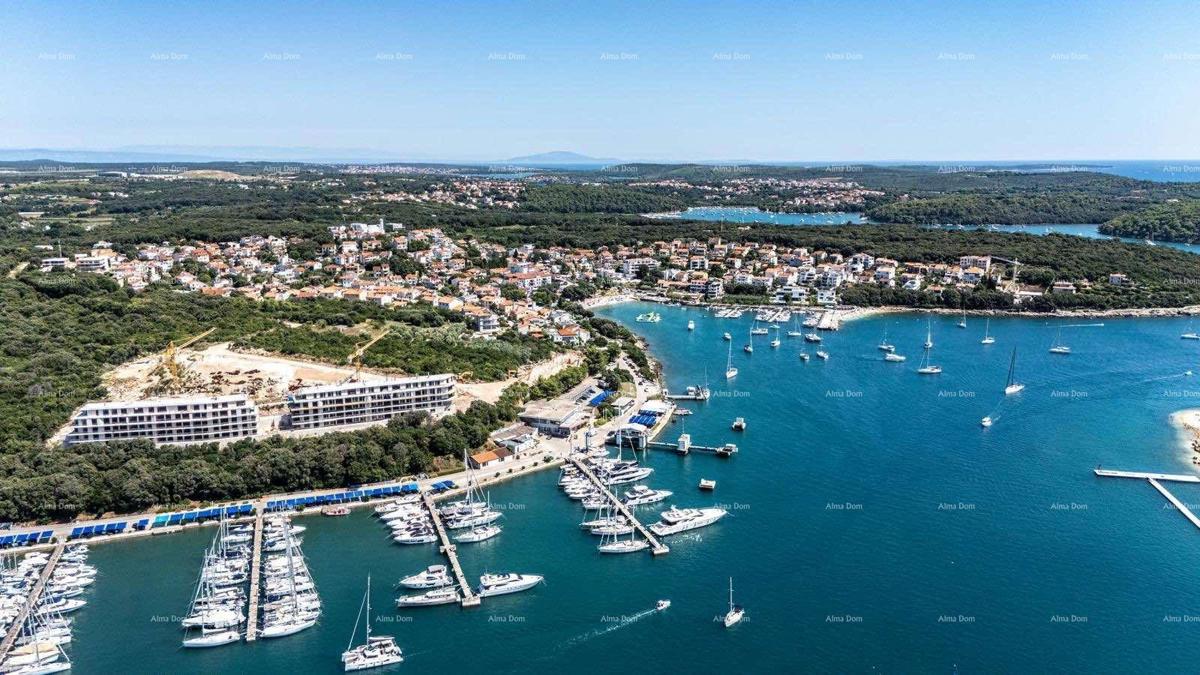 Vendita di appartamenti moderni in un edificio esclusivo con vista sulla marina, Pola!