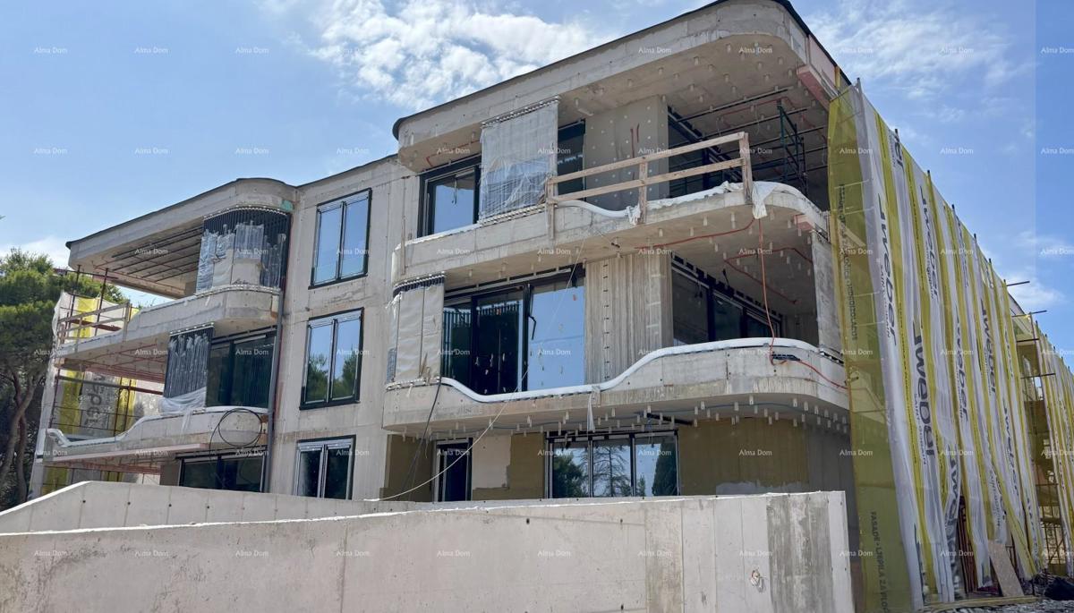 ROVIGNO - appartamento in vendita in un residence di lusso sul mare / S16