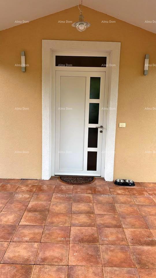 In italiano, il titolo si traduce in: