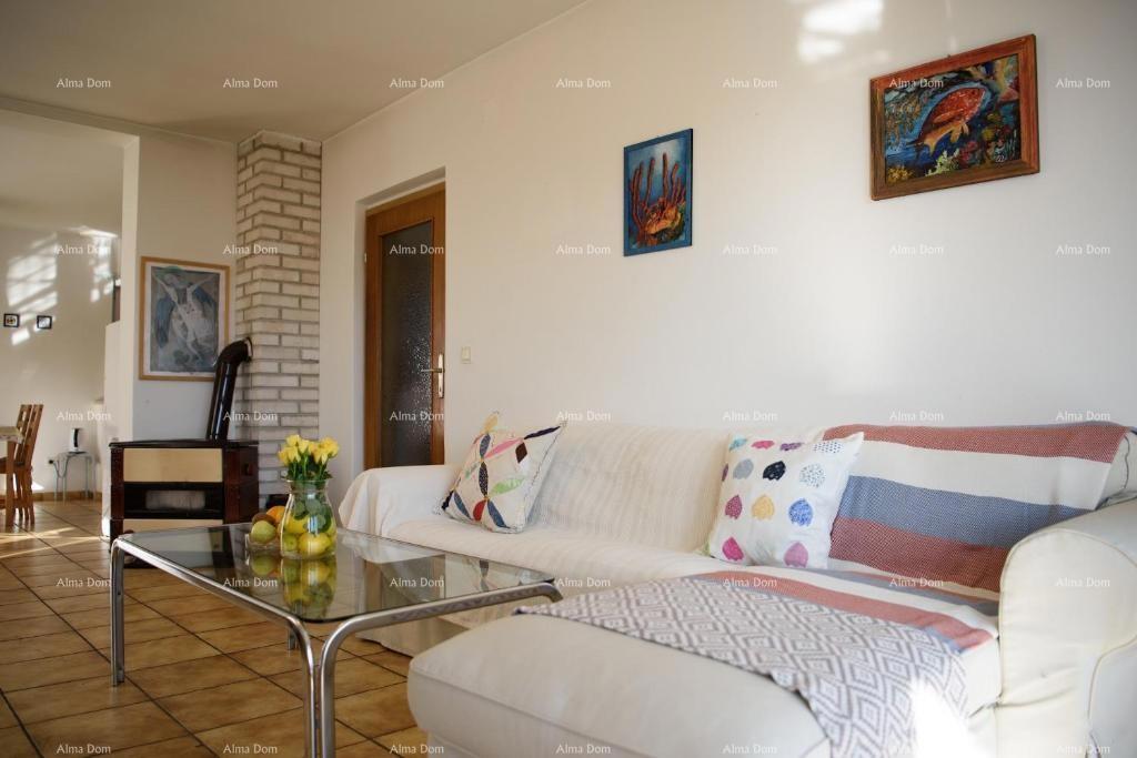 PREMANTURA – splendida villa a tre appartamenti