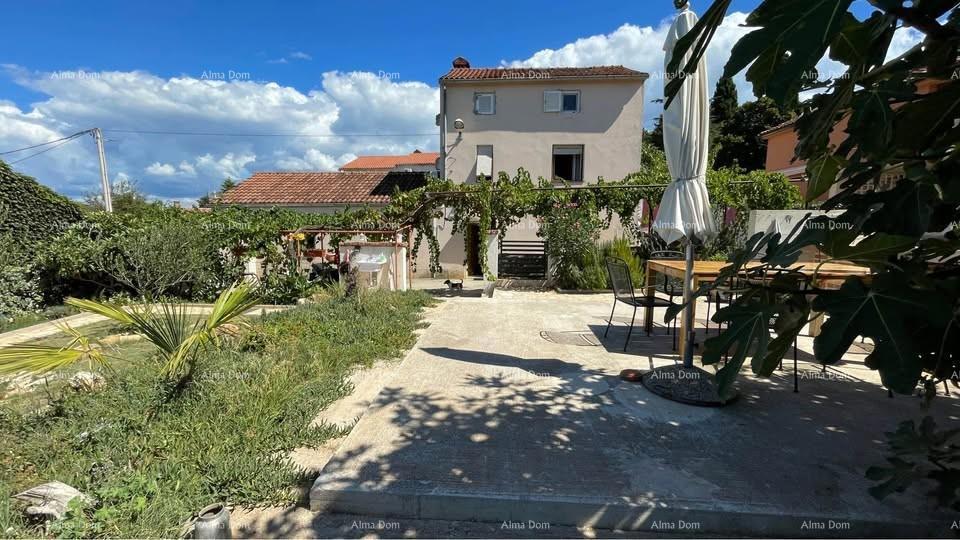 Vendita - due case in ottima posizione con vista mare - Medulin, Vinkuran!