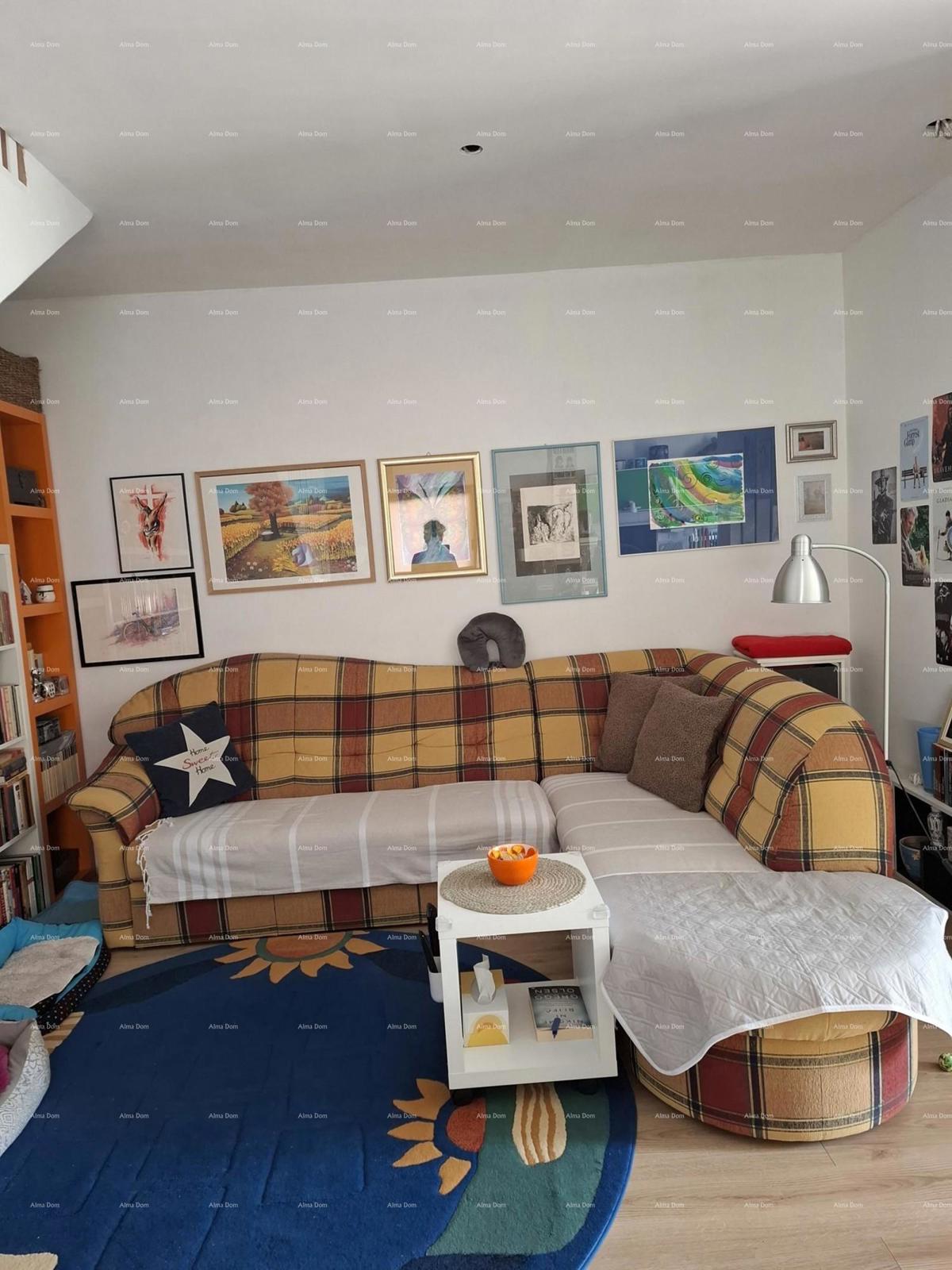 Casa in pietra ristrutturata in fila – 4 km dal centro di Pola