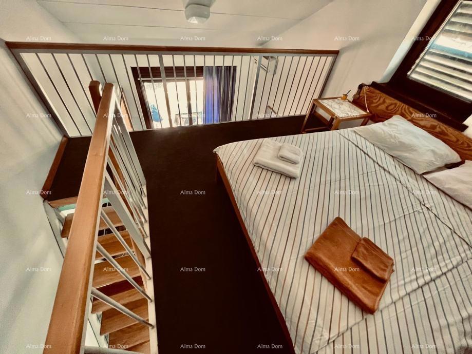 Appartamento con galleria e vista mare – Duga Uvala, 100 m dalla spiaggia