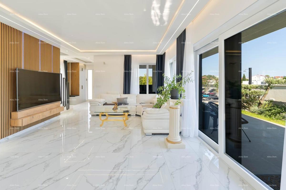 Casa moderna con piscina in un'ottima posizione, Medolino!