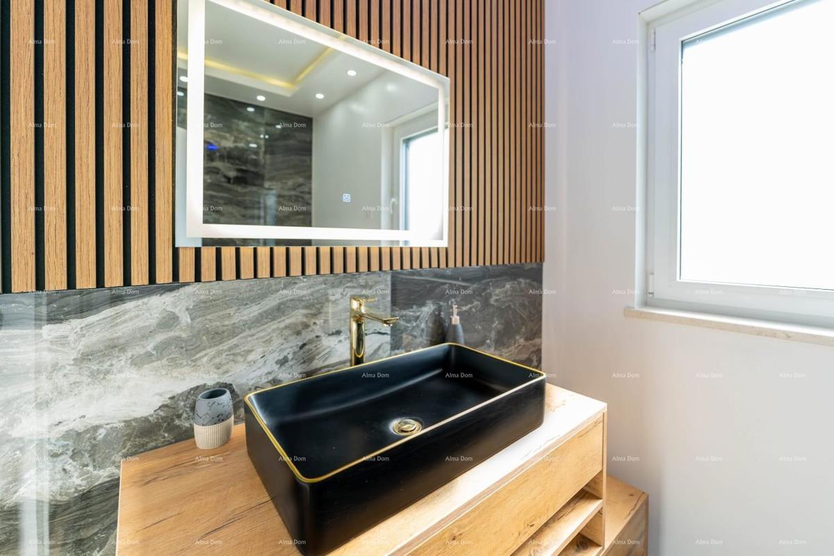 Casa moderna con piscina in un'ottima posizione, Medolino!