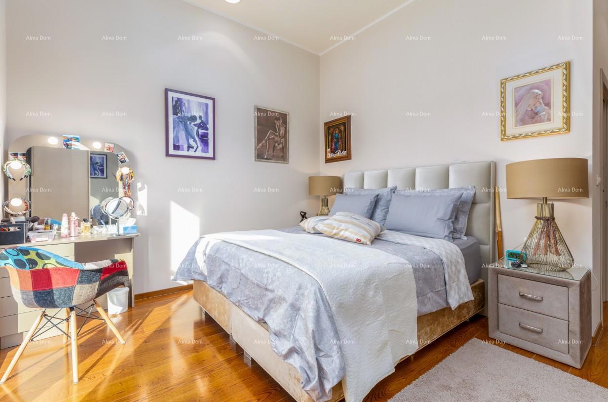 FAŽANA - Villa indipendente di classe premium, con piscina, ascensore / 100 m dal Viale degli Ulivi.