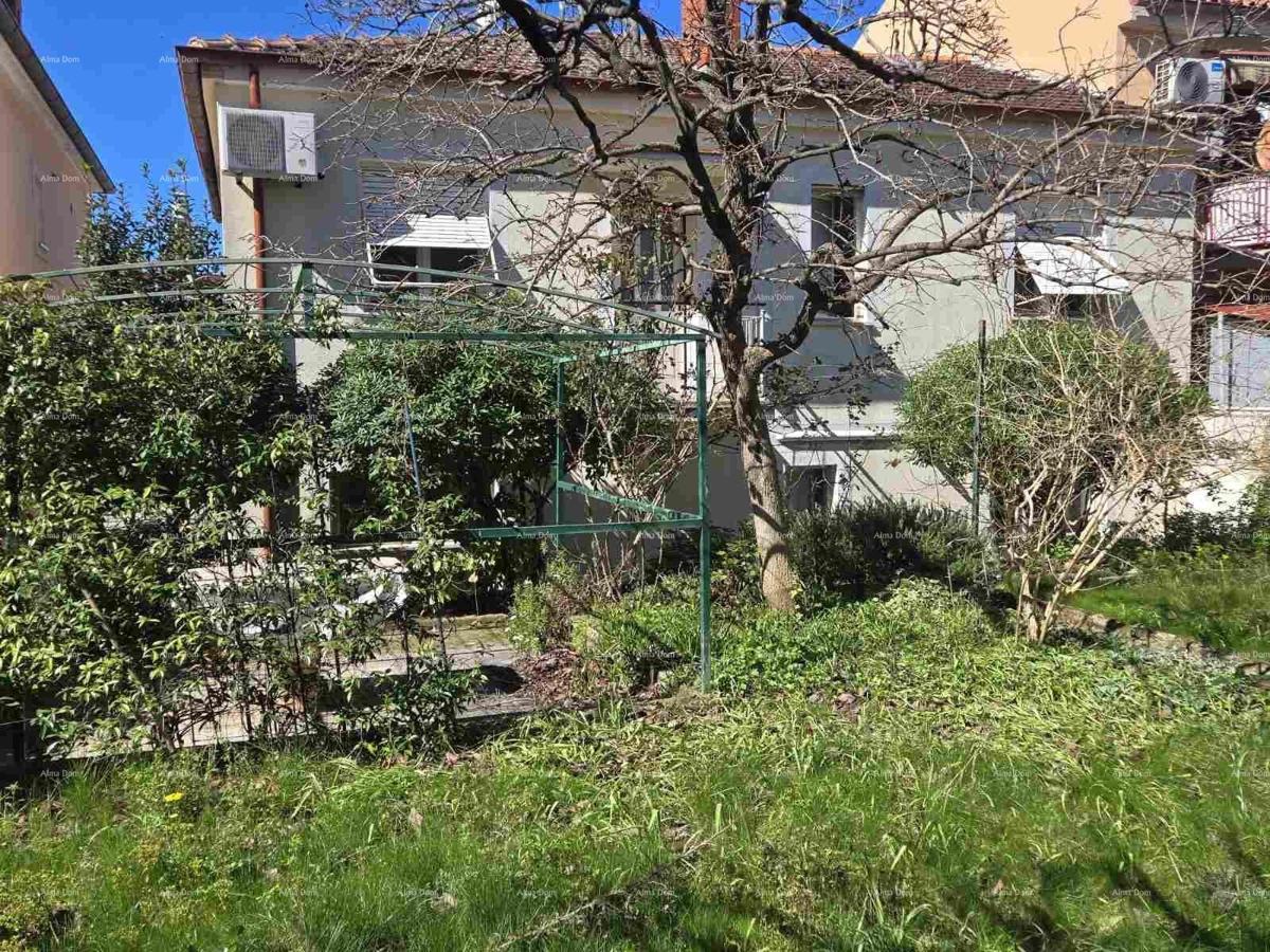 Kaštanjer – casa con due appartamenti separati, garage e giardino di 250 m2 - vendita!