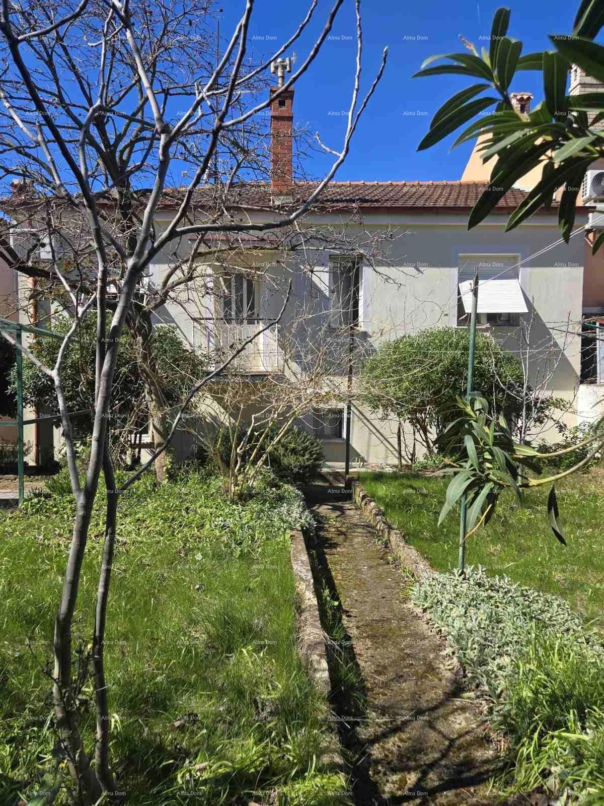 Kaštanjer – casa con due appartamenti separati, garage e giardino di 250 m2 - vendita!