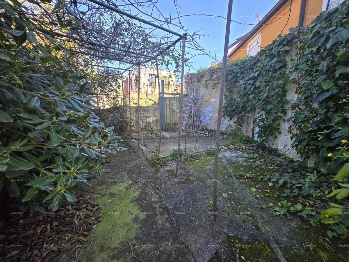 Kaštanjer – casa con due appartamenti separati, garage e giardino di 250 m2 - vendita!