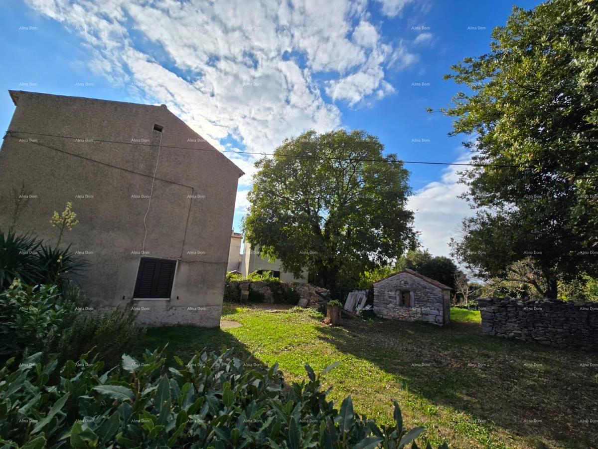 Vendita di una casa in pietra da ristrutturare, Šišan!