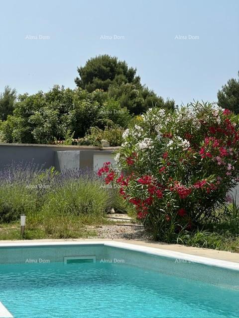 Istria, Ližnjan, 1 km dal centro di Medulin, nuova casa moderna con piscina per le vacanze.