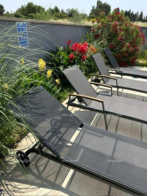 Istria, Ližnjan, 1 km dal centro di Medulin, nuova casa moderna con piscina per le vacanze.