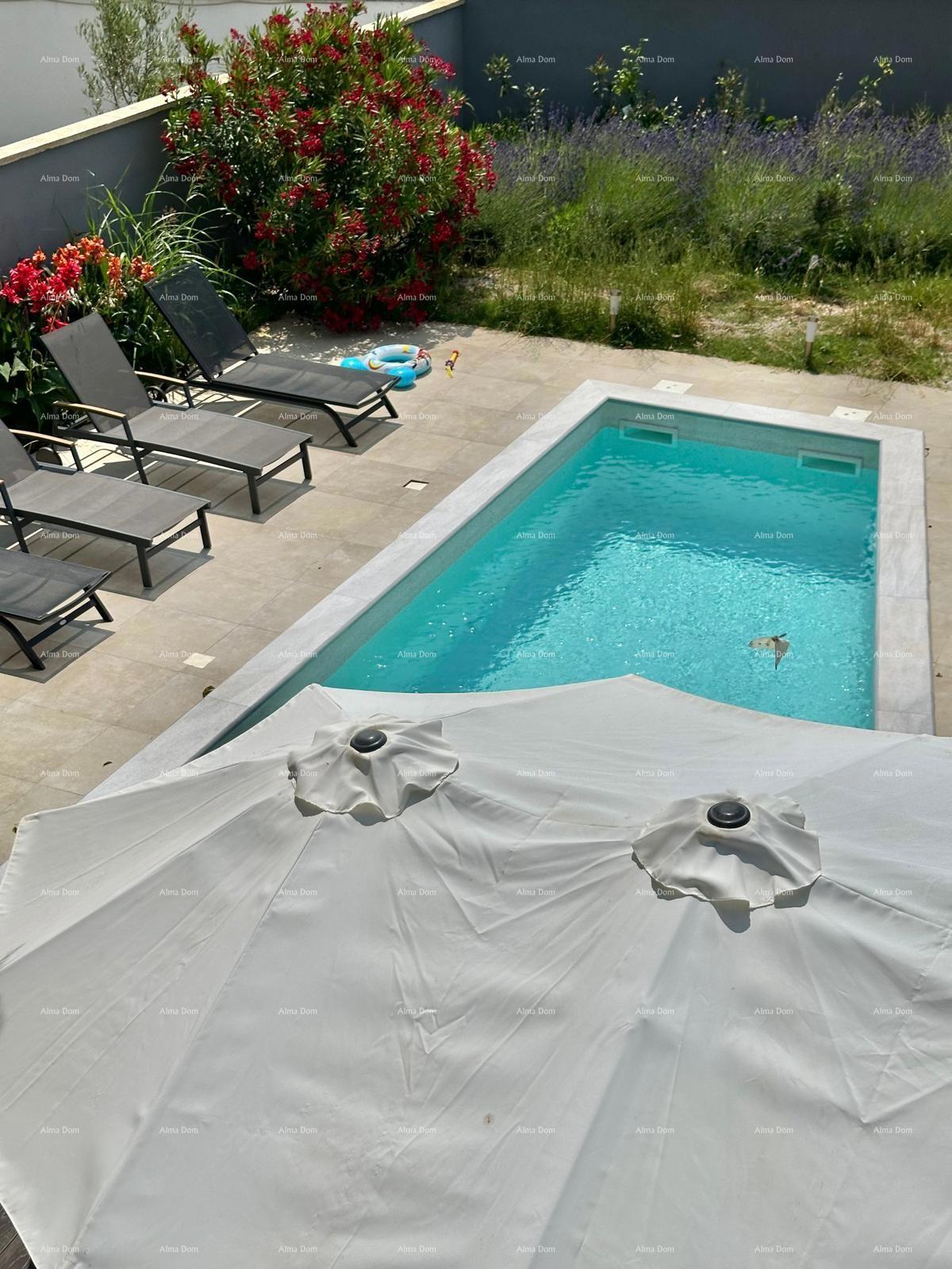 Istria, Ližnjan, 1 km dal centro di Medulin, nuova casa moderna con piscina per le vacanze.