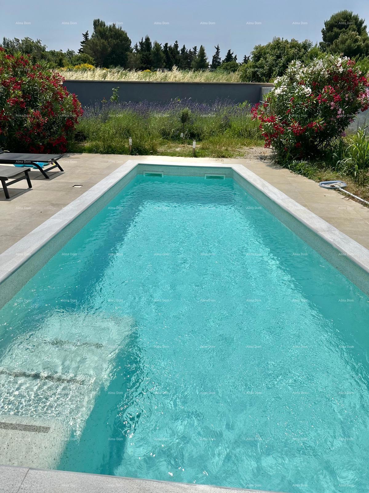 Istria, Ližnjan, 1 km dal centro di Medulin, nuova casa moderna con piscina per le vacanze.