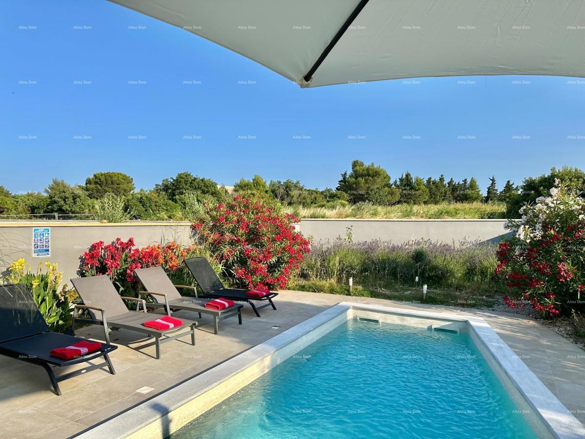 Istria, Ližnjan, 1 km dal centro di Medulin, nuova casa moderna con piscina per le vacanze.