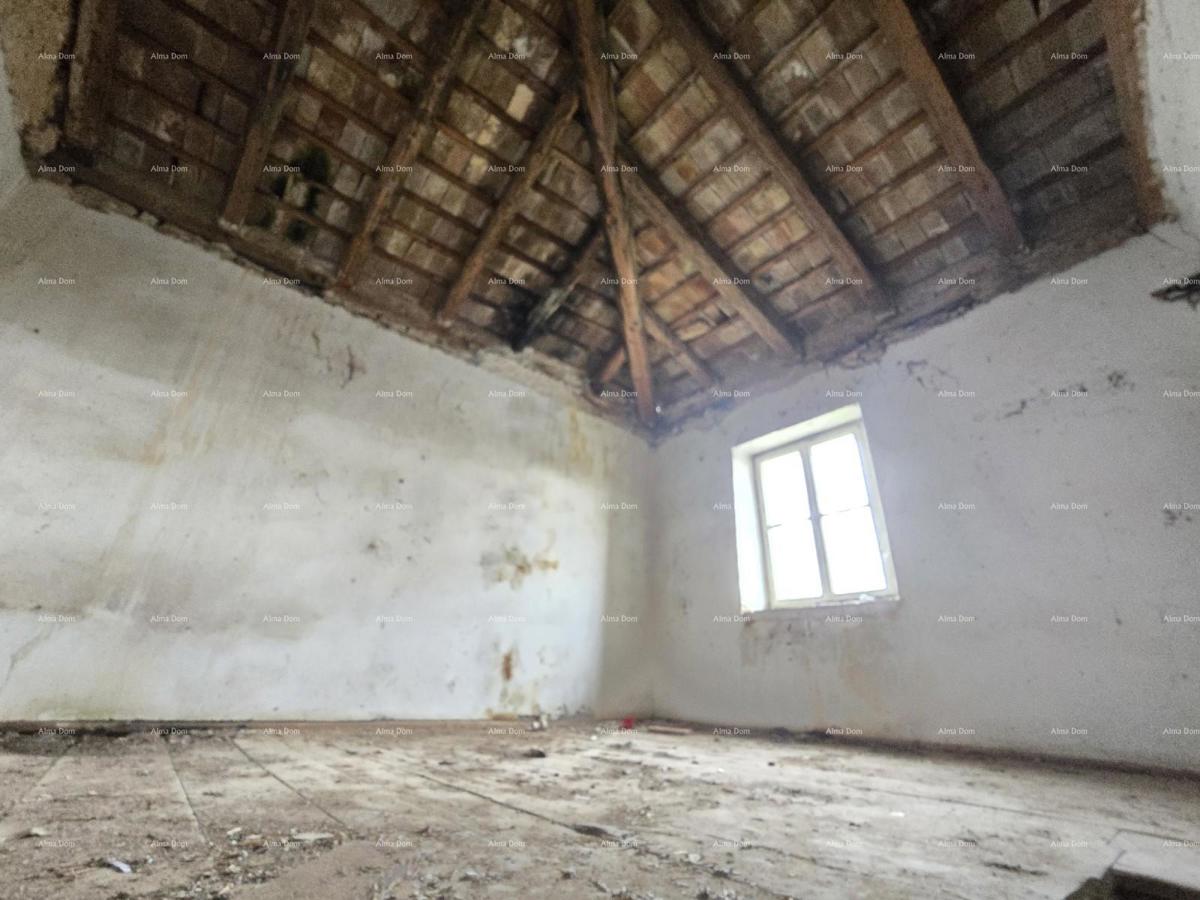 Galižana – casa in pietra con terreno edificabile e cisterna