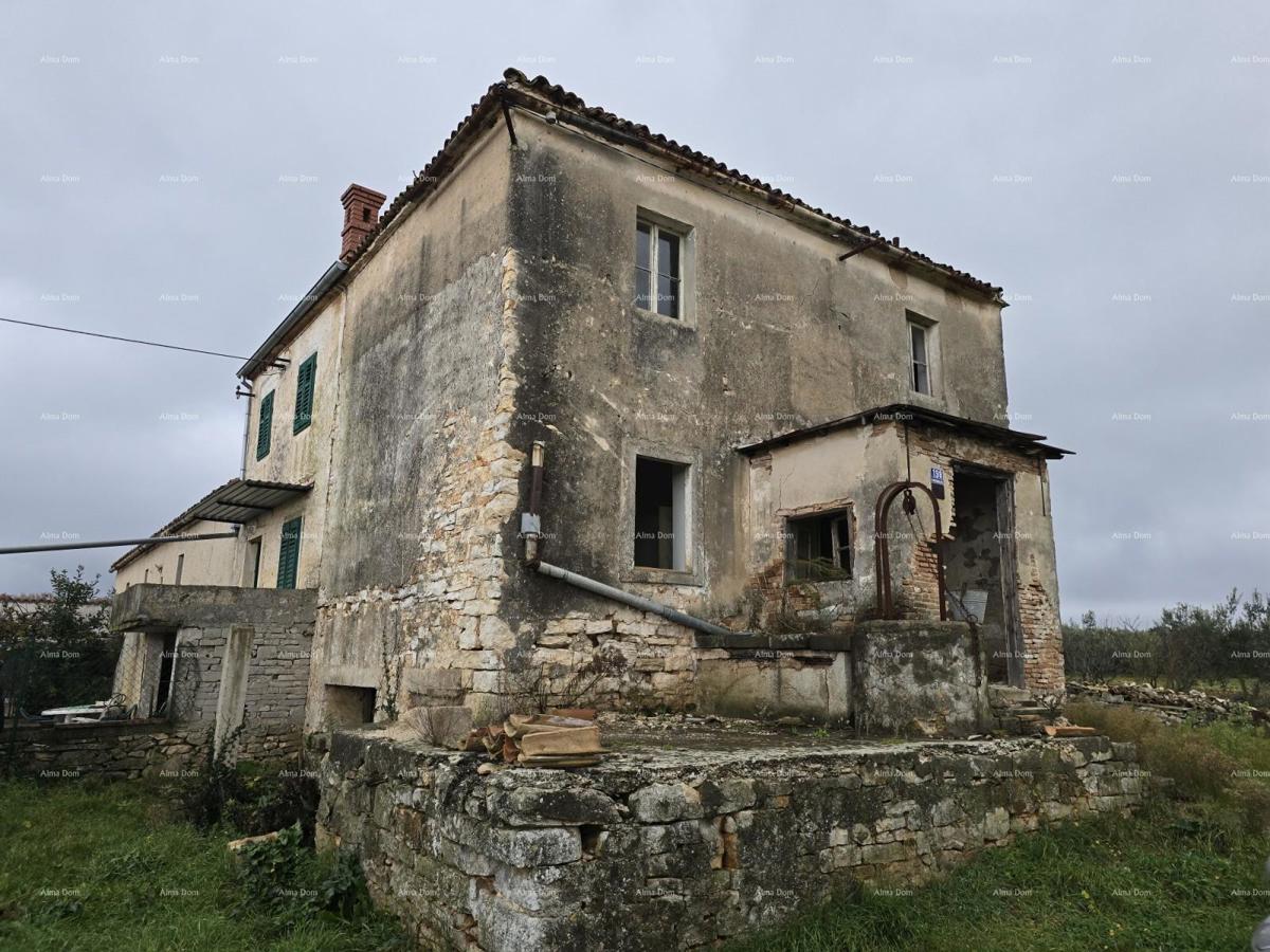 Galižana – casa in pietra con terreno edificabile e cisterna