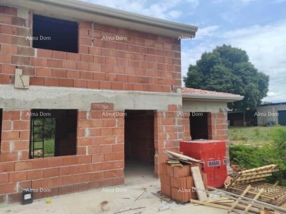 TINJAN – Casa in costruzione con piscina e ampio terreno nel cuore dell'Istria