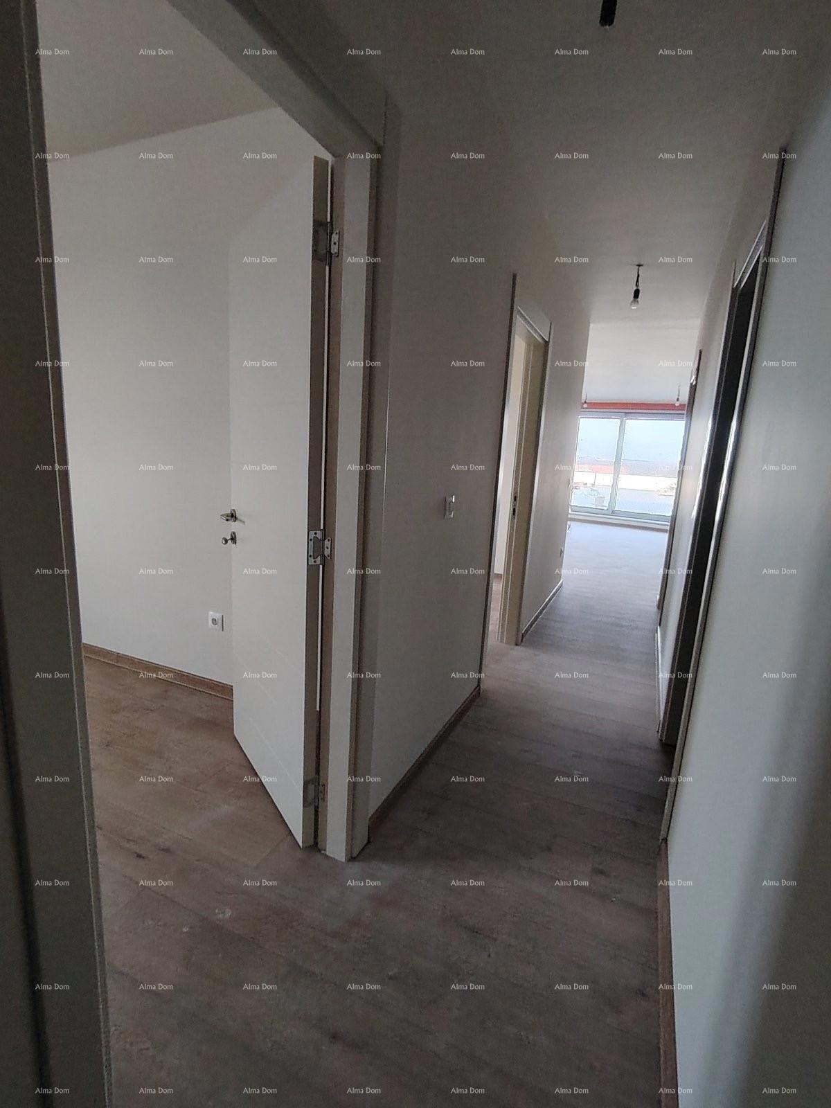 Poreč, Veli Maj, ATTICO CON VISTA PANORAMICA SUL MARE