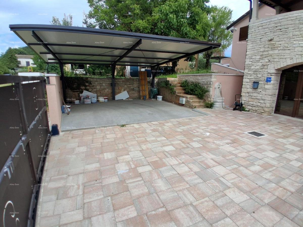 Vendita - villa di lusso con ampio giardino, piscina, stanza benessere e palestra, Poreč!