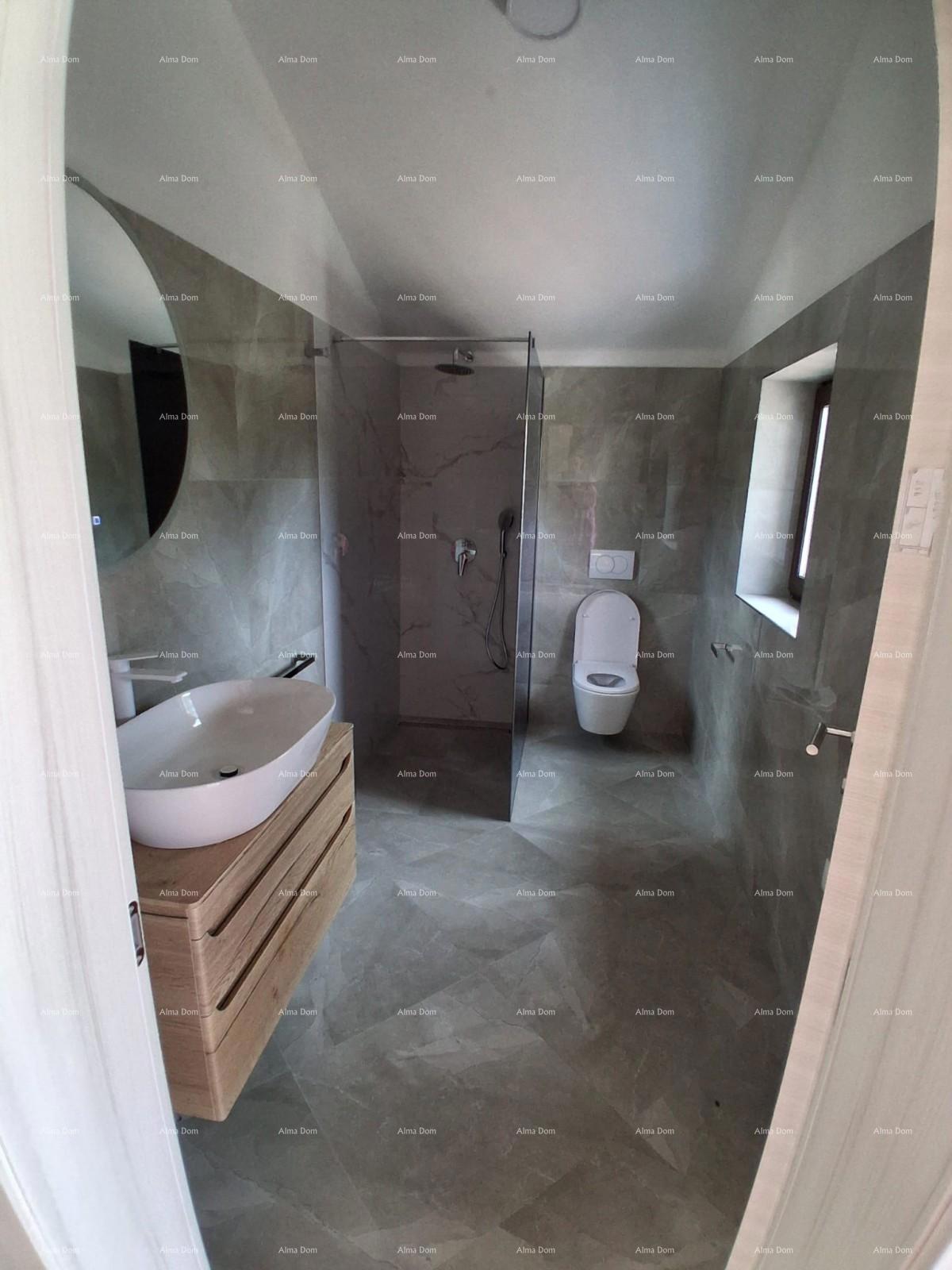 Vendita - villa di lusso con ampio giardino, piscina, stanza benessere e palestra, Poreč!