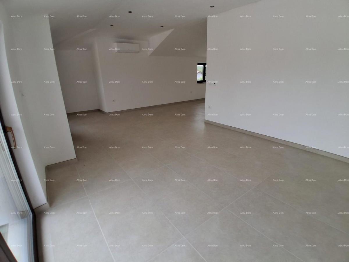 Vendita - villa di lusso con ampio giardino, piscina, stanza benessere e palestra, Poreč!