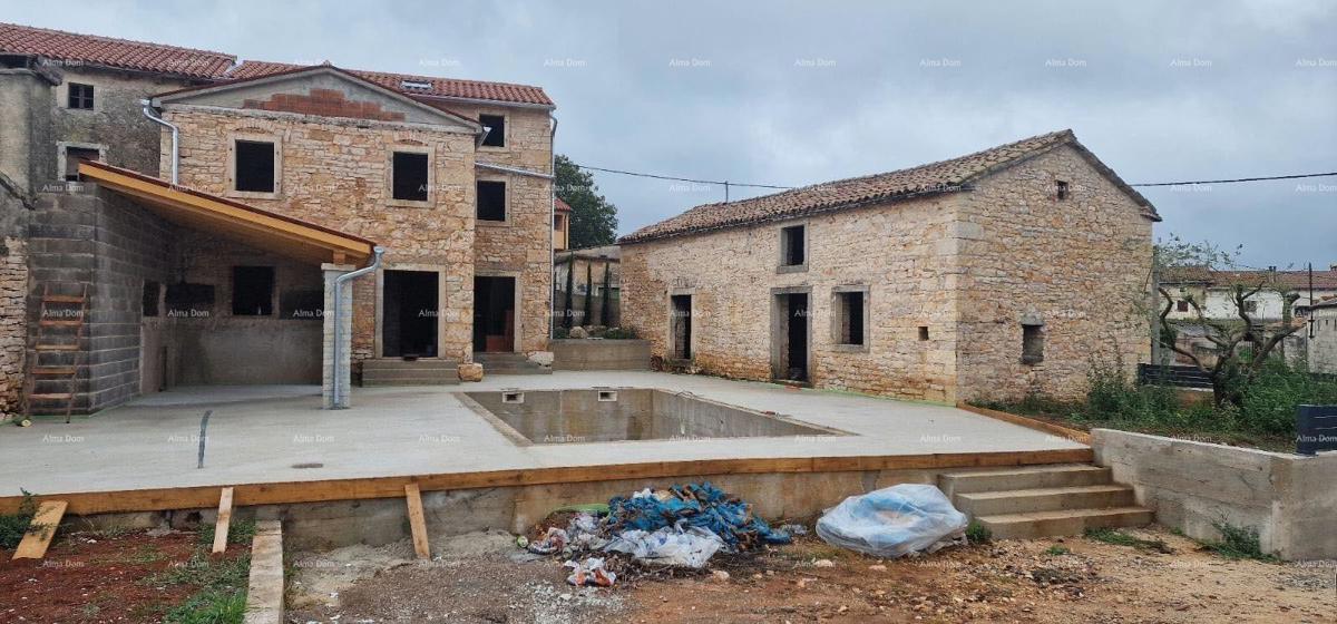 In vendita casa in ristrutturazione – Žminj