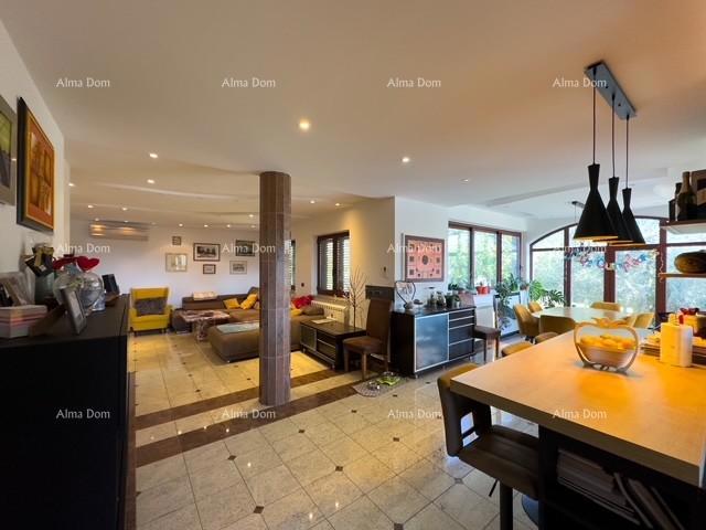 Bale: Ampia villa con piscina e casa per gli ospiti