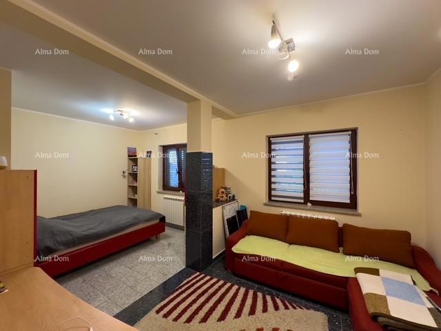 Bale: Ampia villa con piscina e casa per gli ospiti