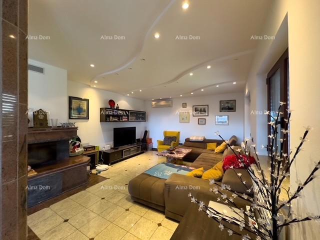 Bale: Ampia villa con piscina e casa per gli ospiti