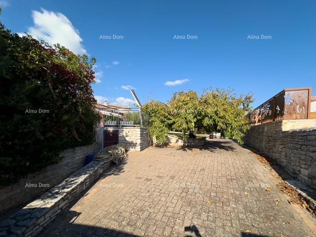 Bale: Ampia villa con piscina e casa per gli ospiti