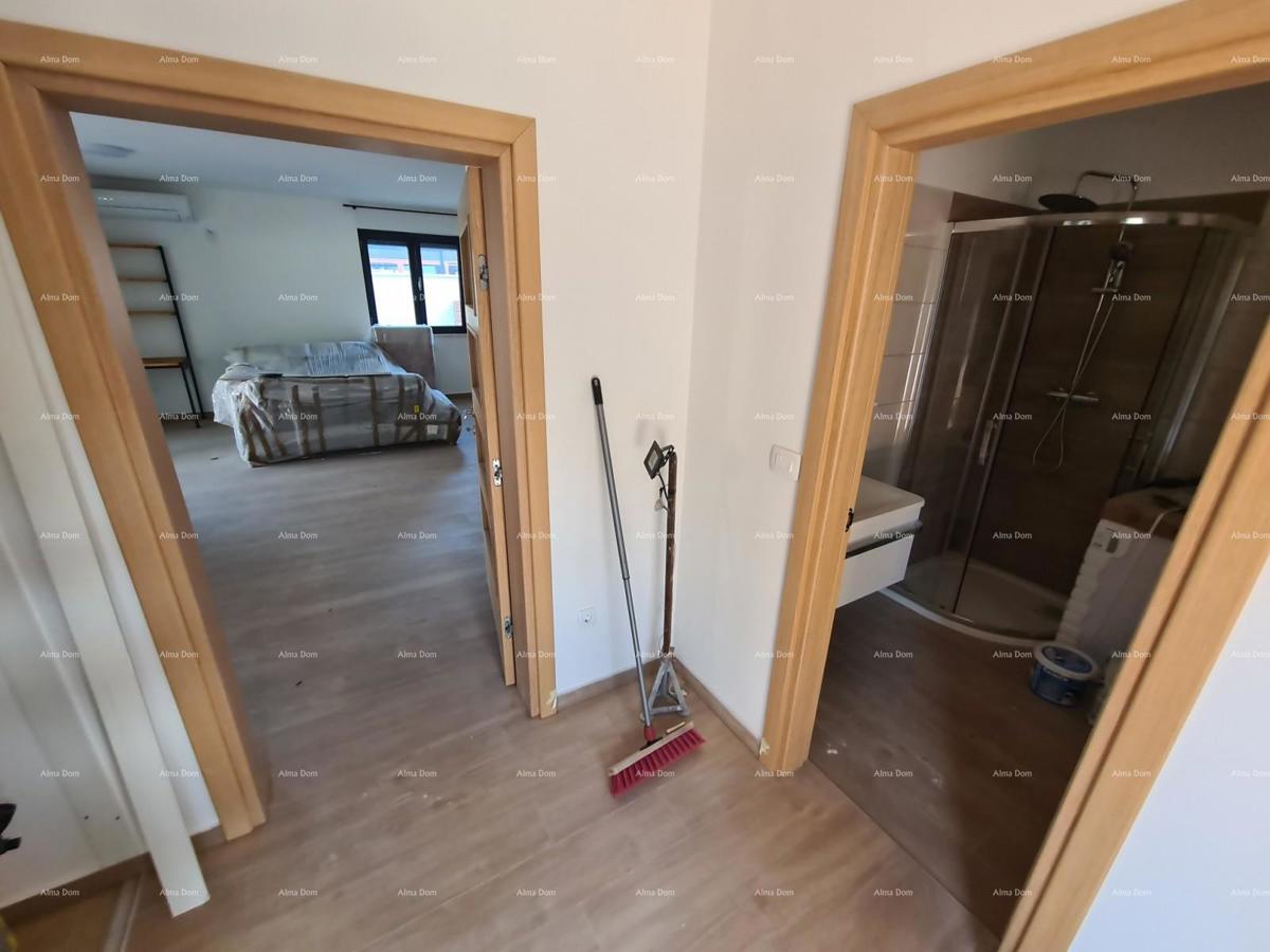 Casa con piscina! Vicino a Medolino!