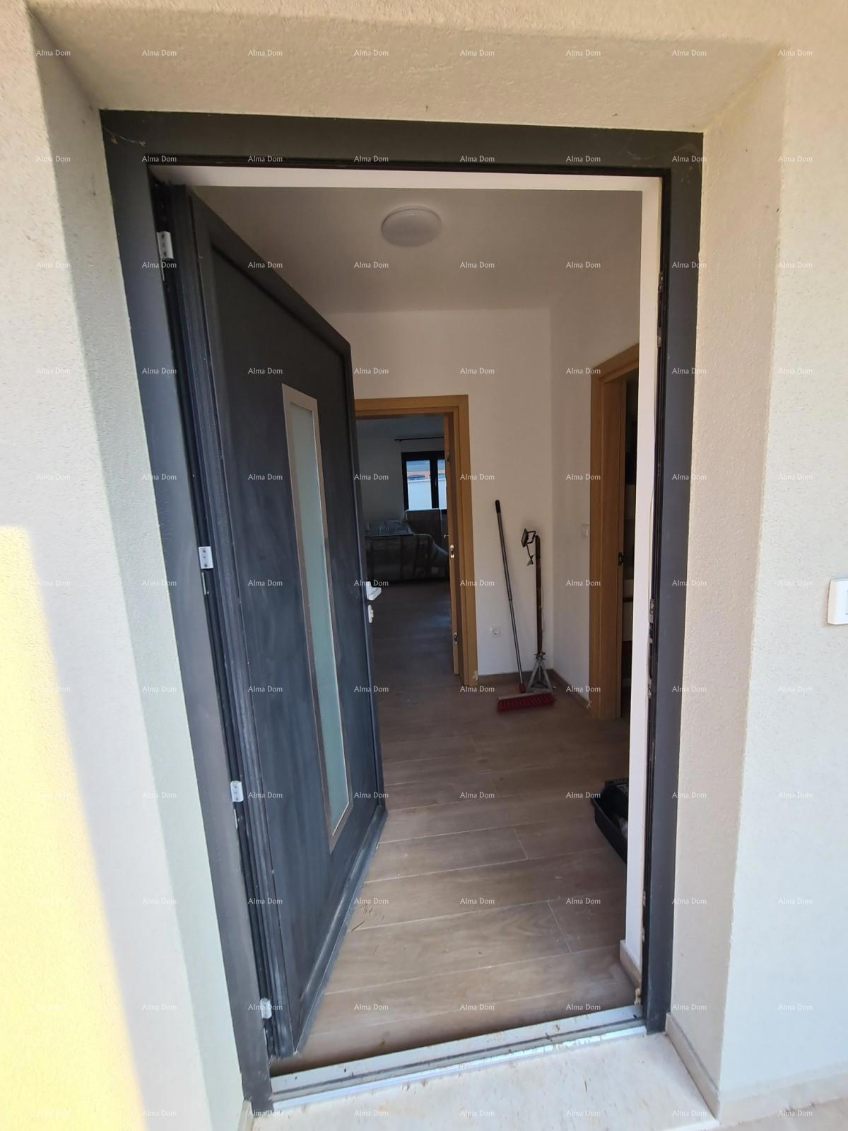 Casa con piscina! Vicino a Medolino!