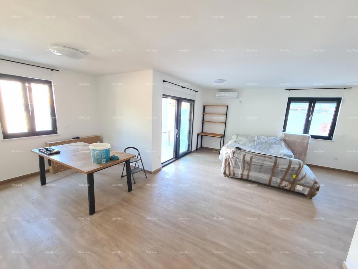 Casa con piscina! Vicino a Medolino!